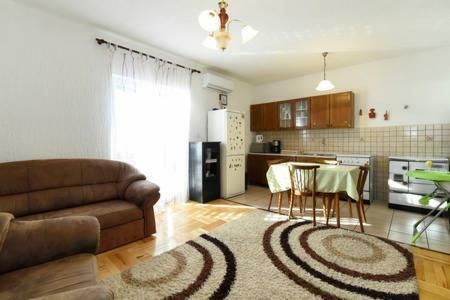Apartment Leona Сень Экстерьер фото